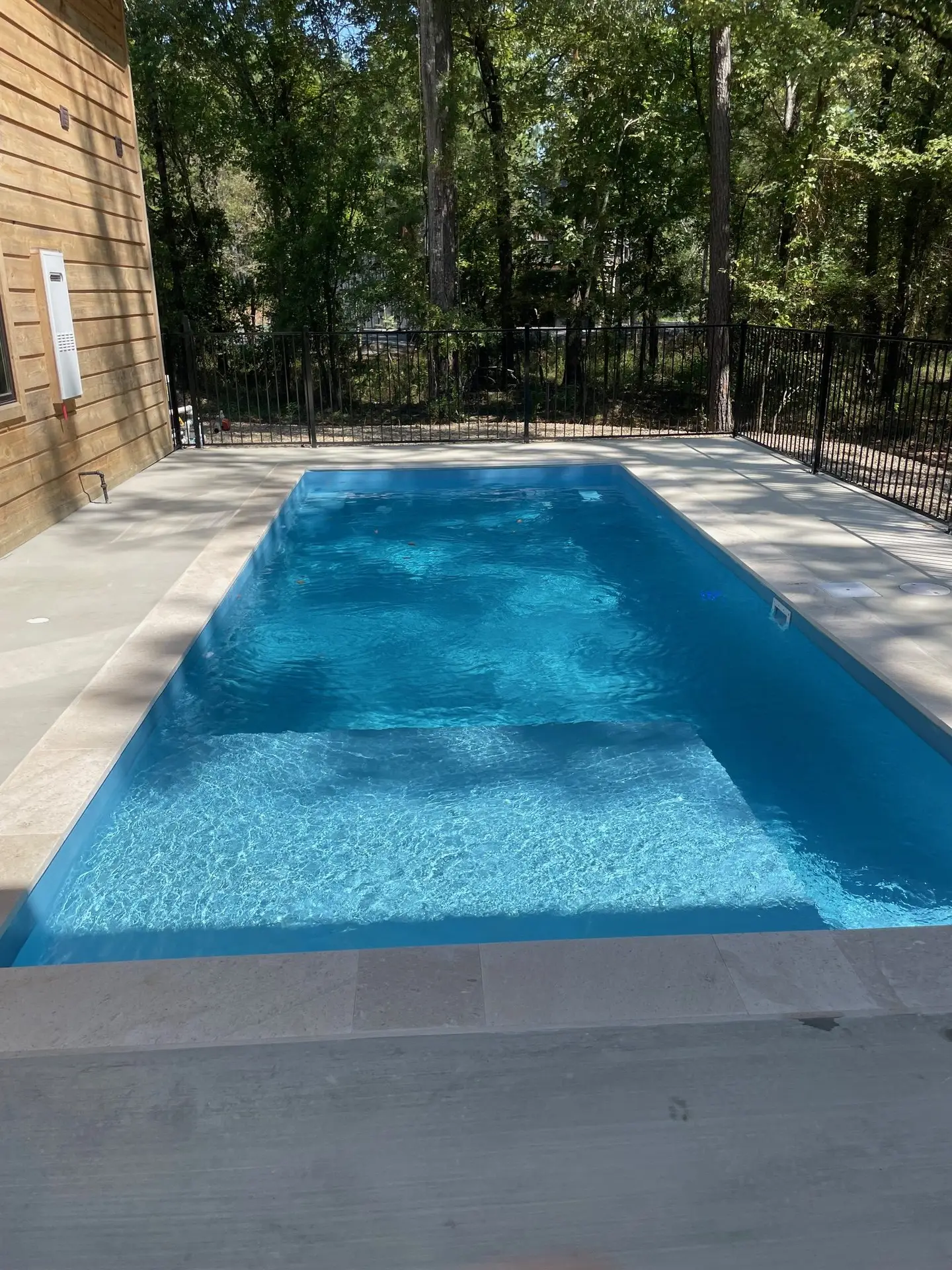 Colombian Cove fiberglass pool by Rainforest Pools