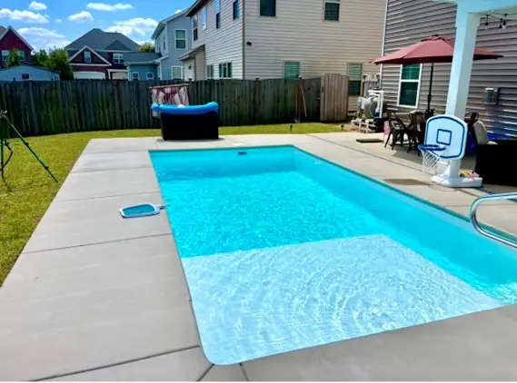 Cali Cove fiberglass pool by Rainforest Pools n Composites