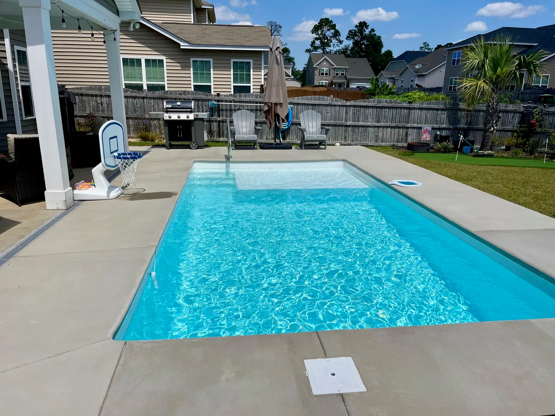 Cali Cove fiberglass pool by Rainforest Pools n Composites