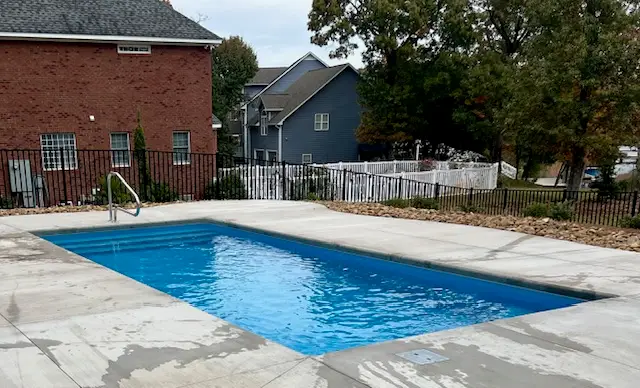 Colombian fiberglass pool by Rainforest Pools