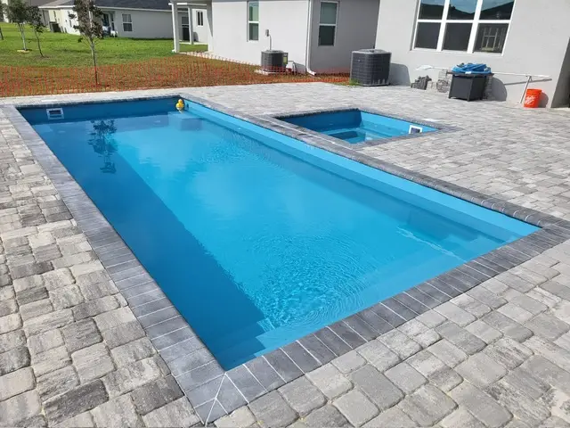 Colombian and Quatro Spa by Rainforest Pools n Composites