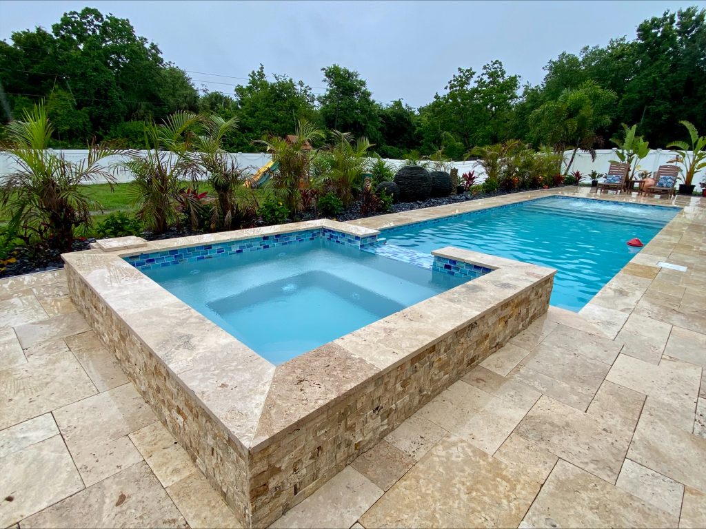 Colombian Beach and Quatro Spa by Rainforest Fiberglass pools