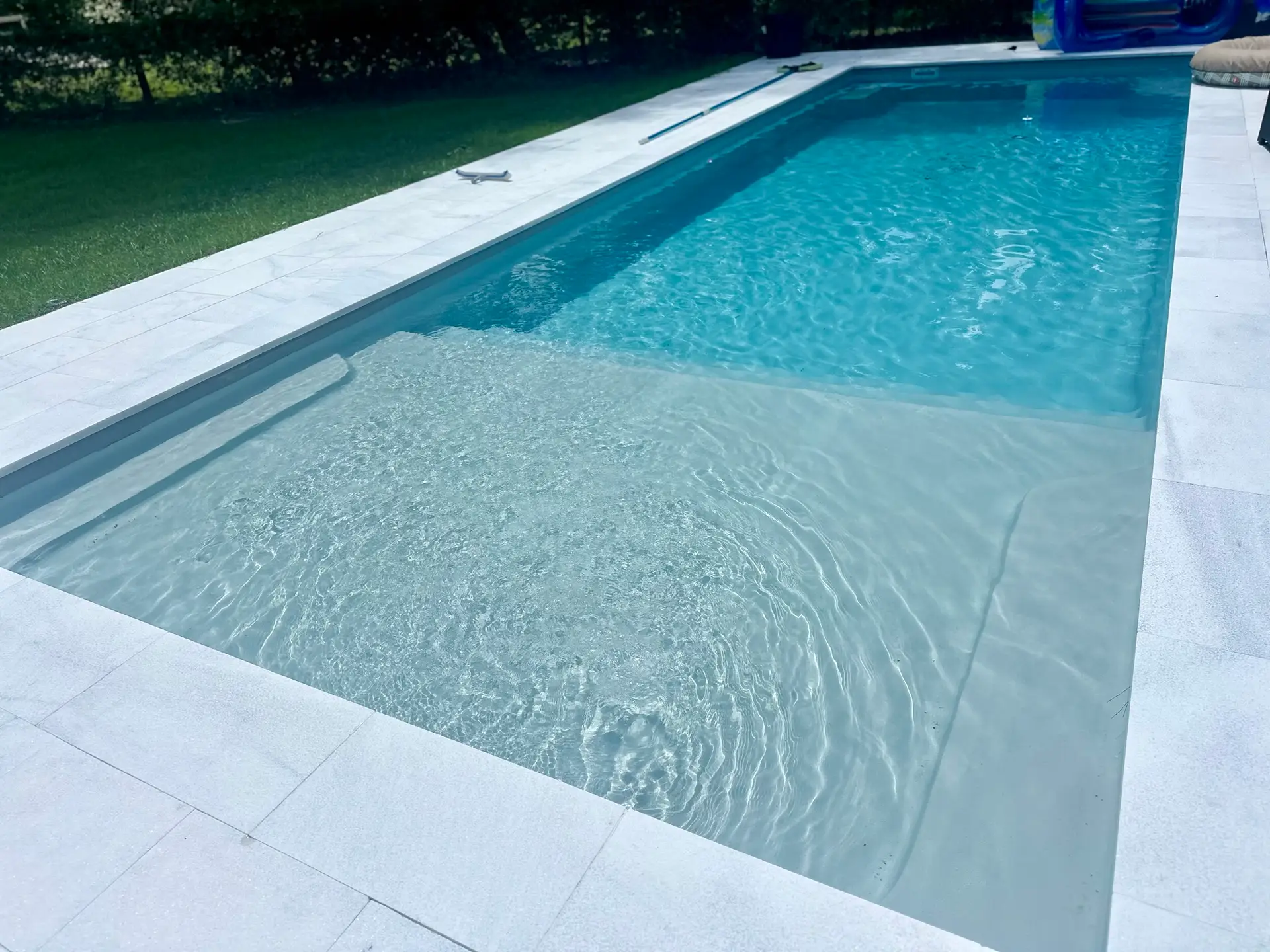Colombian Beach fiberglass pool by Rainforest Pools