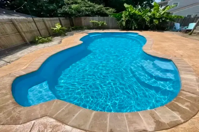 Roatan fiberglass pool by Rainforest Pools
